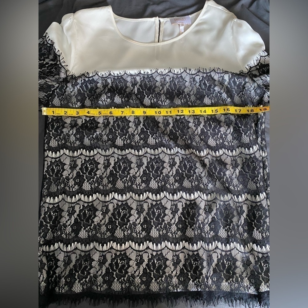 Laundry by Shelli Segal Lace Detail Blouse size 14 - Picture 6 of 8